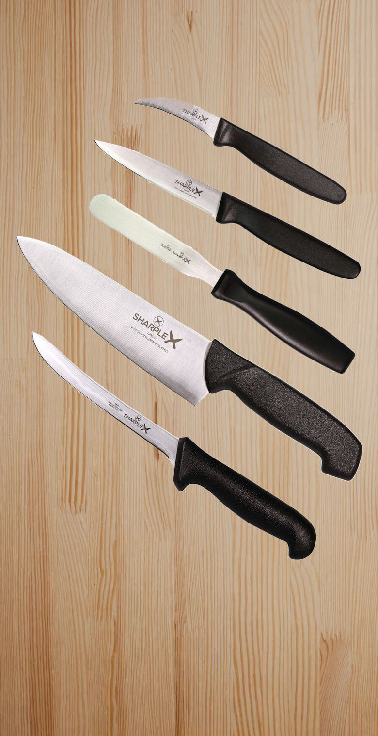 shaplex knife set - Knives on wooden board